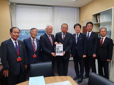 写真：面会の様子3