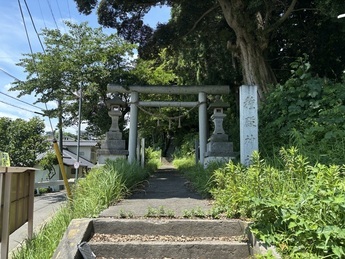 種殿神社の入口写真