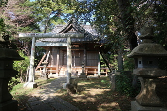 蚕養神社の写真3