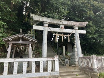 諏訪神社入口の写真