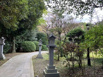 熊野神社境内の写真2