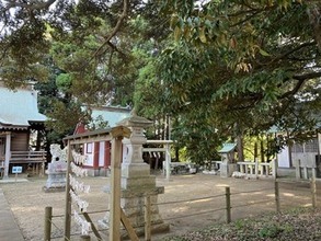 下孫鹿島神社境内の写真