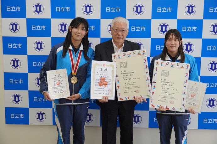 渡邉菜月さんと出野有紗さん