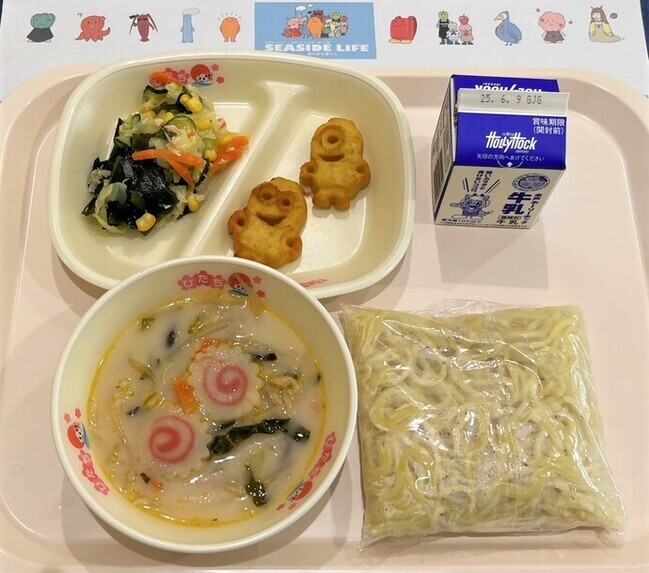 写真：給食全体