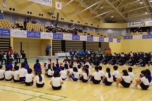 写真：開会式の様子