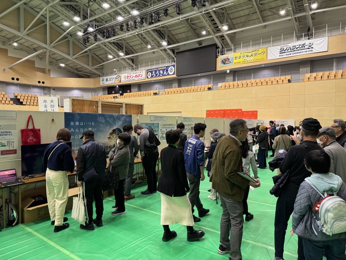 屋内ブースの様子(1枚目)