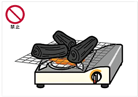 カセットこんろ上に炭火