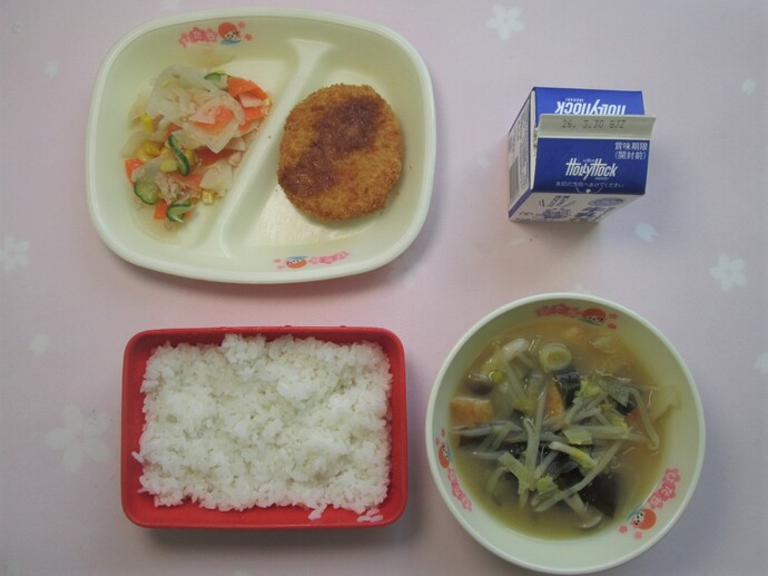 写真：3月17日(火曜日)の献立