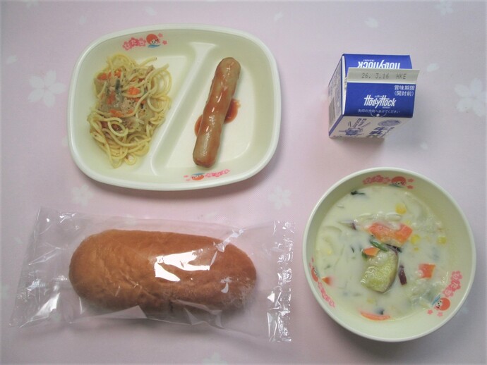 写真：3月3日(火曜日)の献立