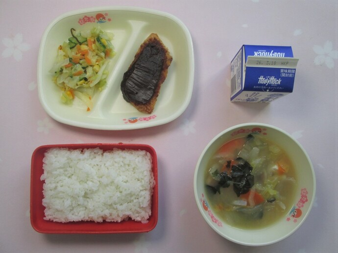 写真：3月5日(木曜日)の献立