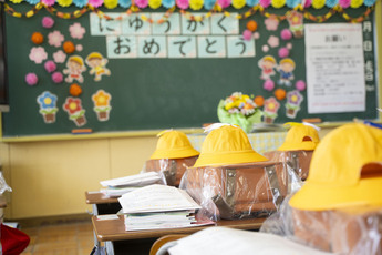 入学式の日の教室