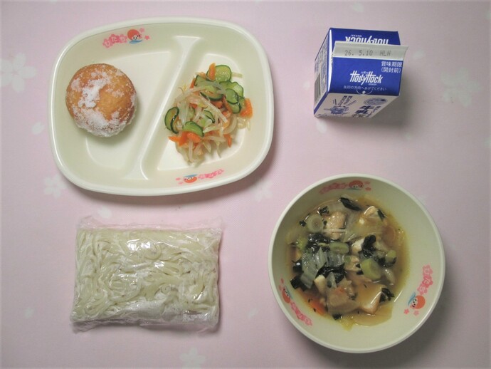 写真：4月27日(月曜日)の献立